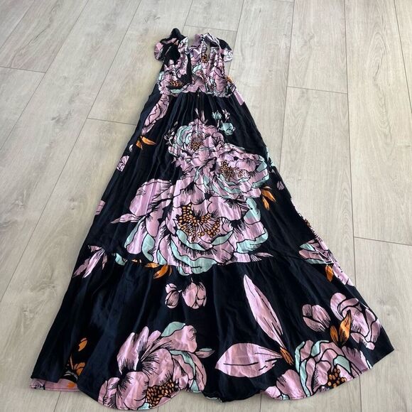 Maajii Queen Glowy Dress in Black size xs - Picture 5 of 9